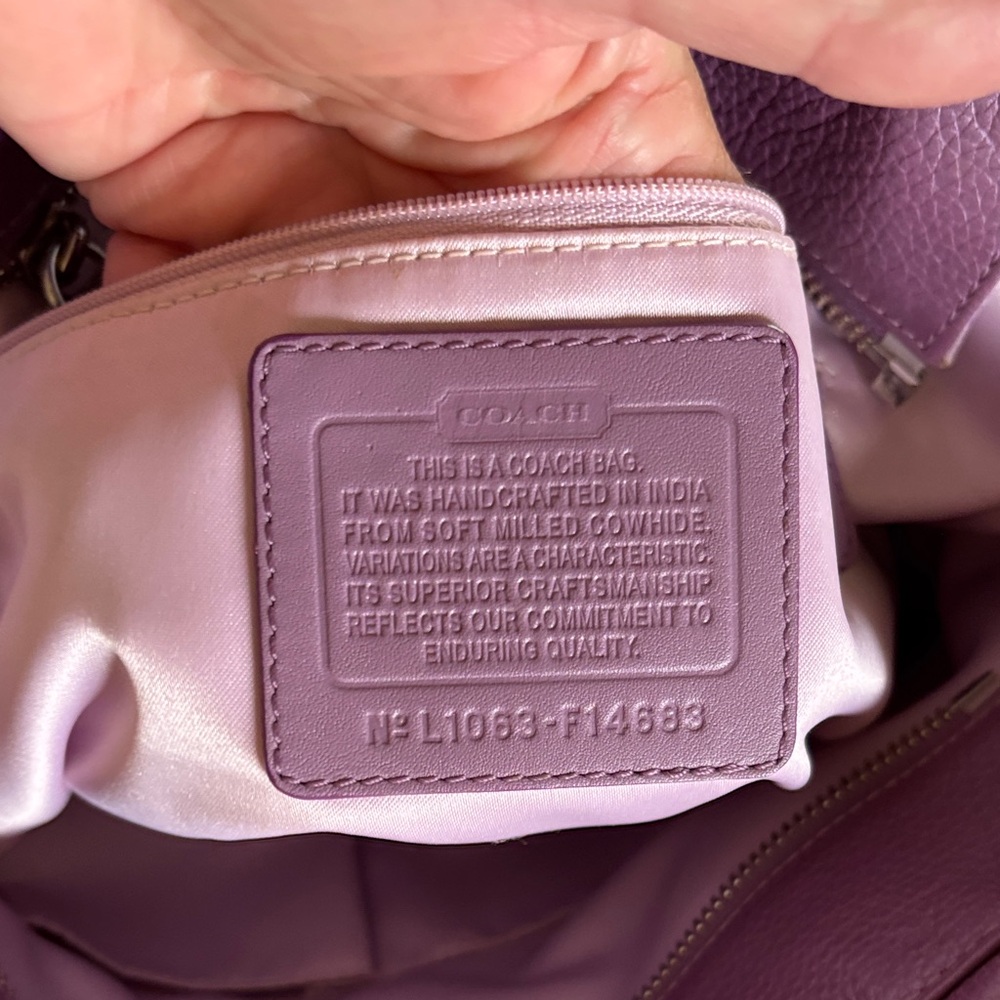 COACH Penelope Lavender Leather Tote Handbag. - Picture 9 of 12